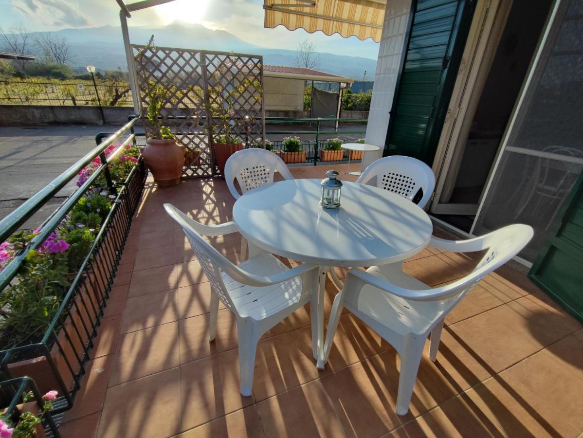 Sea Garden, Fronte Mare Con Piscina Apartment Mascali Exterior photo