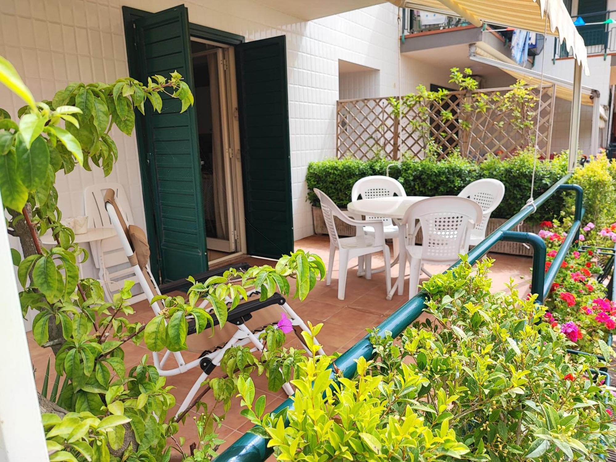 Sea Garden, Fronte Mare Con Piscina Apartment Mascali Exterior photo
